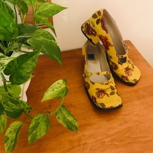Lundi Bleu Vintage Heels